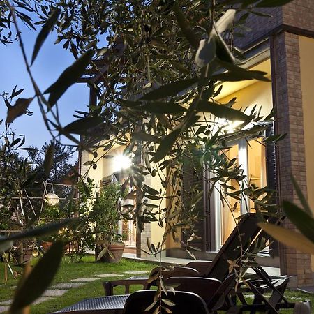 L'Ortobio Villa Sarzana Exterior photo